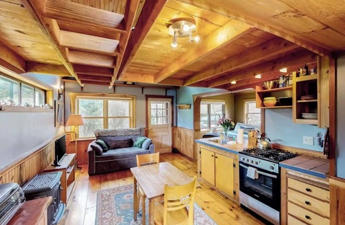 Northfield House | VT Guest Cottage at Sugarbush in Moretown, VT