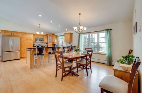 Walden Cottage | Walden Guest House on a Farm w/Mountain View