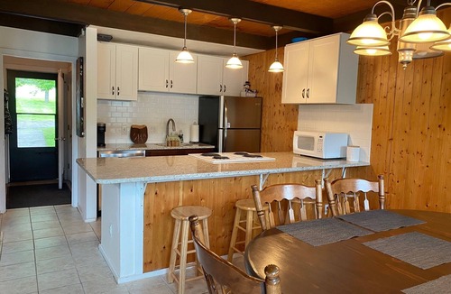 Blodgett Mills Condo | Walk Everywhere From This Spacious 3 BR Family & Pet Friendly Condo