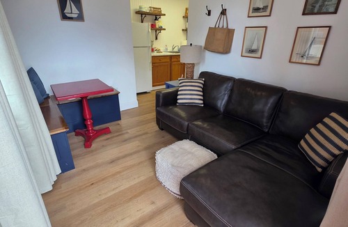 Old Orchard Beach Apartment | Walk to Beach and Pier in Old Orchard Beach