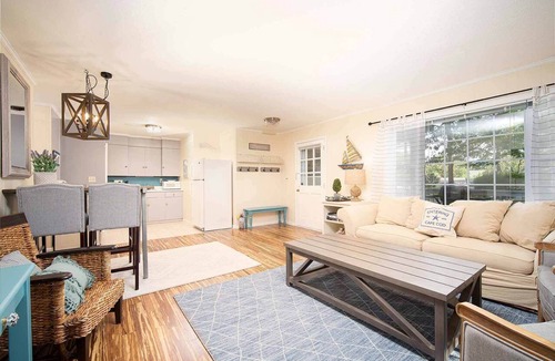 Hyannis Apartment | Walk To Beaches, Main Street, and Harbor. 1BR Cottage. Quiet Area. Captain Gosnold Village 16A