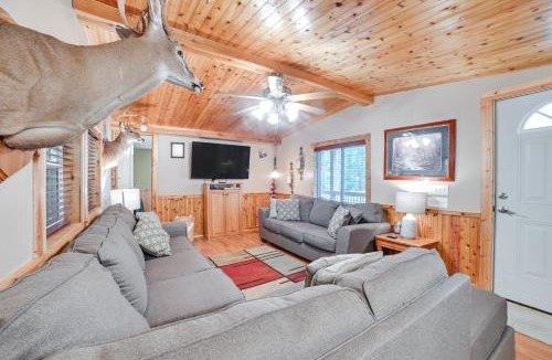 Dover House | Walk to Lake: Dover Cabin w/Views & Porch