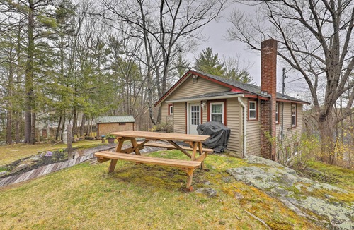 Gilford Cottage | Walk to Marina: Cute Gilford Cottage w/Grill