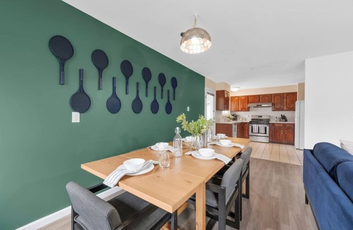Columbus House | Walk to OSU 4BR Ranch 3 Kings Pet-Friendly