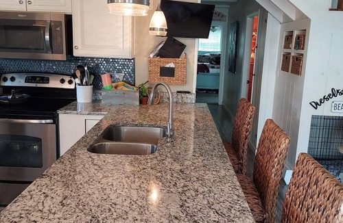 York Beach House | Walk to Short Sands Beach and Downtown!
