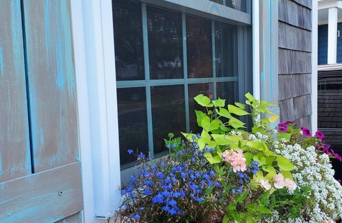 York Beach House | Walk to Short Sands Beach and Downtown!