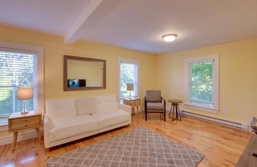 Sorrento Apartment | Walk to Sorrento Town Dock: Pet-Friendly Apartment