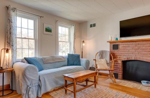 East Burke House | Walk to Village! Family-Friendly Gem in East Burke