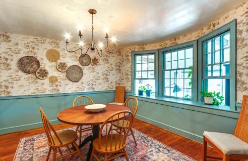 Charles Town House | Walkable Location: Historic Home in Charles Town!