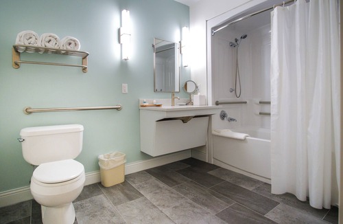 Ashland Hotel | Warren Conference Center and Inn
