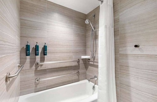 West End Resort | Washington DC | Couples DC Getaway | Gym + Downtown Stay
