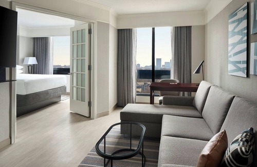 Herndon Hotel | Washington Dulles Marriott Suites