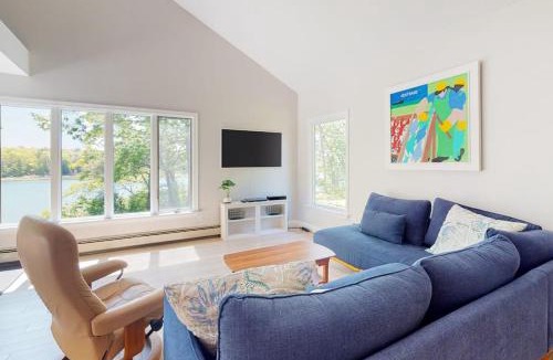 Harpswell House | Water-view retreat with beach access, deck, grill, EV charger & lawn games