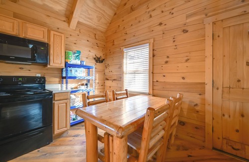 Falls of Rough Cabin | Water Views! Serene Rough River Family Cabin