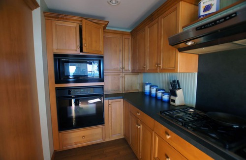 Portsmouth House | Waterfront, beautiful home, breathless sunsets on Prudence Island