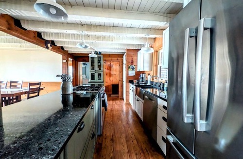 Lamoine Cabin | Waterfront Cabin Retreat with Deck Swing in Lamoine Point, Maine