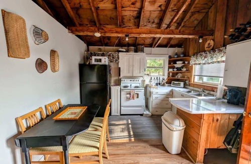Franklin House | Waterfront Cabin with Kayaks & Fire Pit, 1 Dog ok