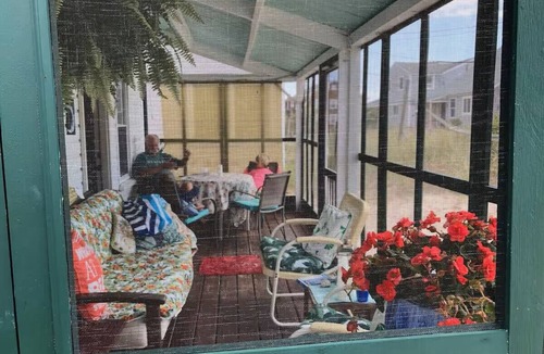 Old Lyme Cottage | Waterfront Charming 4 Bedroom Cottage with AC, WiFi & Beach in Serene Old Lyme