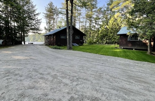 Sebago Cottage | Waterfront Cottage on Barker Pond