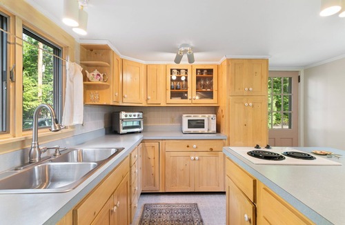 West Chesterfield House | Waterfront Cottage with Private Dock & Sensational Views
