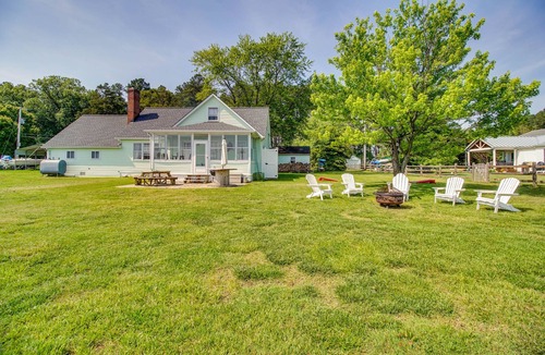 Piney Point Cottage | Waterfront Cottage in Piney Point w/Kayaks!