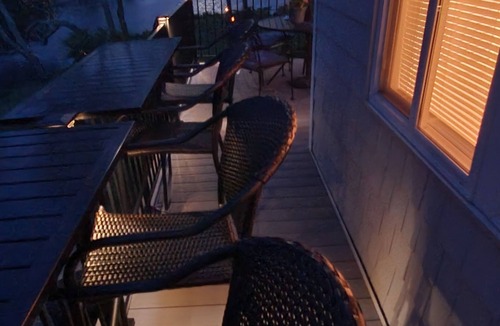 Salem House | Waterfront Cottage