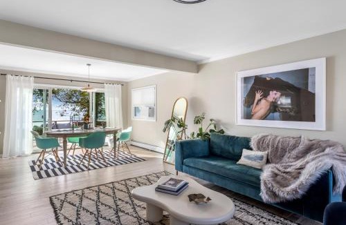 Shirley House | Waterfront Designer Retreat! Stunning Sunsets! Less than 5 minutes to the beach!
