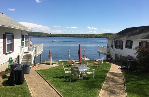 Laconia House | Waterfront family compound