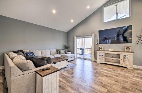 Lake Milton House | Waterfront Home on Lake Milton: Dock, Hot Tub