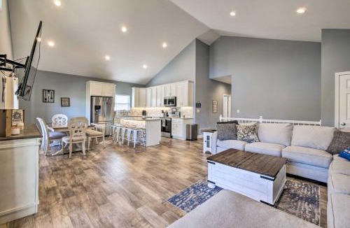 Lake Milton House | Waterfront Home on Lake Milton: Dock, Hot Tub