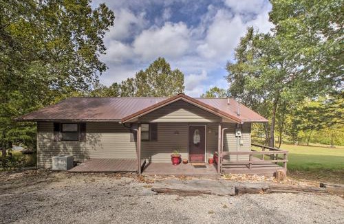 Golden House | Waterfront Home w/Fire Pit on Table Rock Lake