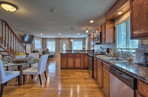 Mastic Beach House | Waterfront Home w/Large Deck & Dock on Narrow Bay