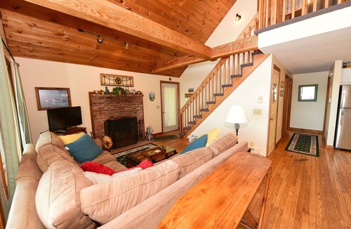 Eidelweiss Village House | Waterfront Home with Canoe, Paddle Boat & Swim Dock