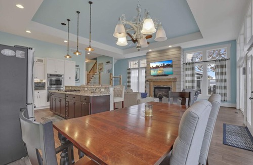 Buckeye Lake House | Waterfront in Buckeye Lake: THE Lakehouse