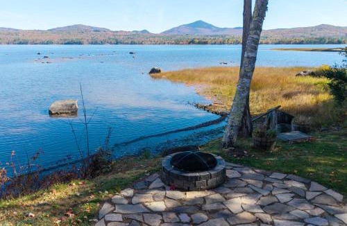 Weld House | Waterfront Lake Webb Cabin Rental w/Dock & Views!