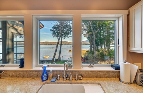 Weld Cabin | Waterfront Lake Webb Cabin Rental w/Dock & Views!