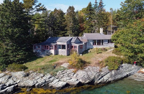 Blue Hill Cottage | Waterfront Maine Cottage with Private Beach and 4 Bedrooms