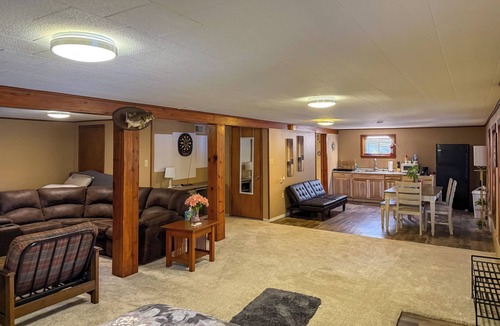 Fort Towson Apartment | Waterfront Retreat on Raymond Gary State Lake