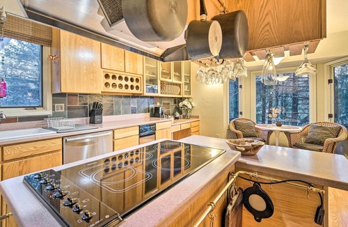 Seldovia House | Waterfront Seldovia Bay Home: Walk to Trails!