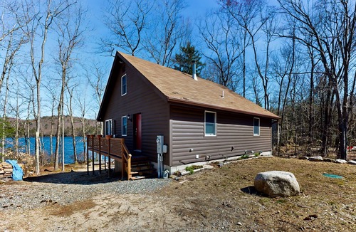 New Durham House | Waterside retreat with streaming, grill, open layout, full kitchen, & W/D