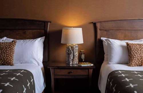 Bishop Hotel | Wayfinder Bishop