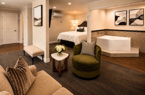 Golden Rectangle Hotel | Wayside Inn
