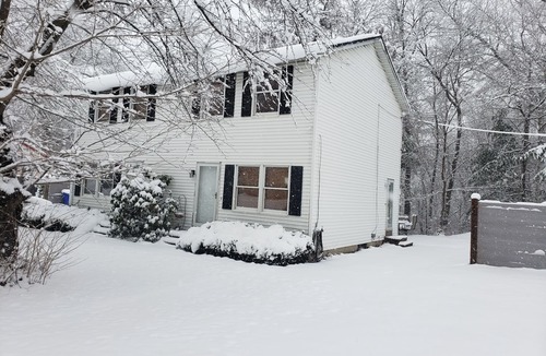 Pine Point Condo | Welcome to Honey Spot!