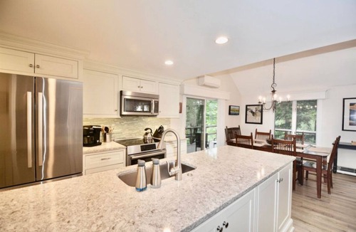 Grantham Condo | Welcome to The Anytime Getaway. Walking distance to the Lake!