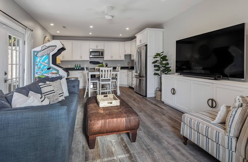 Minot House | Welcome to the "Beach Haus," a charming retreat 400' from Minot Beach!