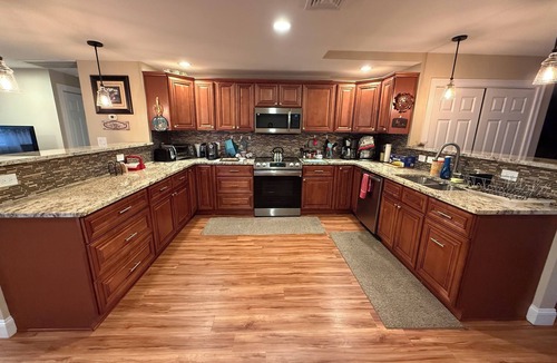 Plantsville House | Welcoming 1500 square foot 3-bedroom house completely remodeled in Southington