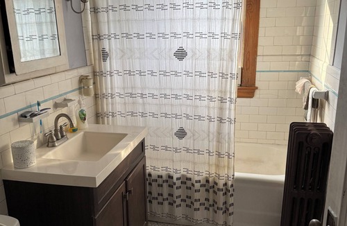 Ashmont Condo | Welcoming 2-bedroom condo in vibrant Boston neighborhood