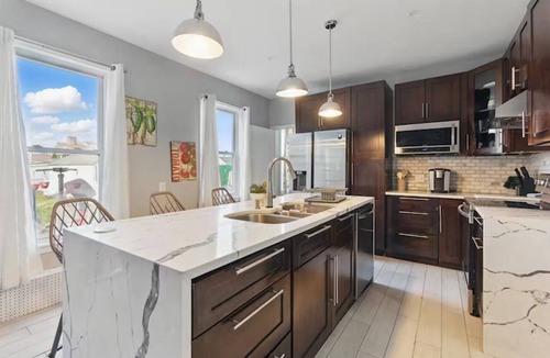 Chicopee House | Welcoming 3-bedroom house- Gardner home