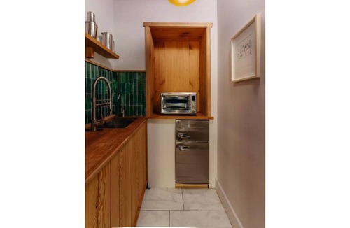 Pine Plains House | Well Crafted 2bd Stay in a 1880 Victorian Home