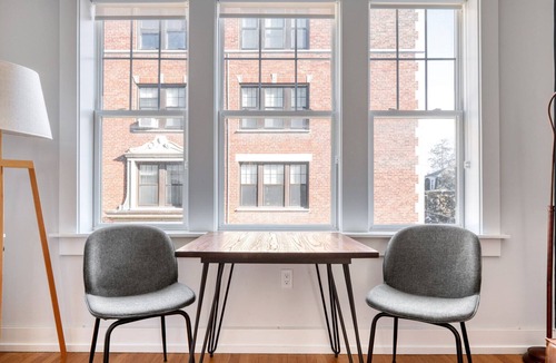 Agassiz Apartment | Well-Located Porter Square 1BR in Harvard Square